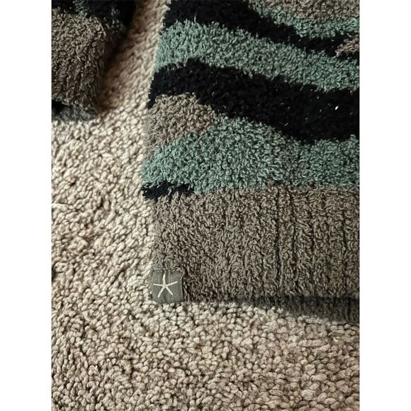 Barefoot Dreams Women's XS Green Camo CozyChic Pullover Sweater - Picture 6 of 9